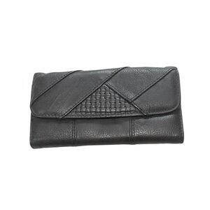 5/$15 MUST BUNDLE Elegant Black Leather Clutch